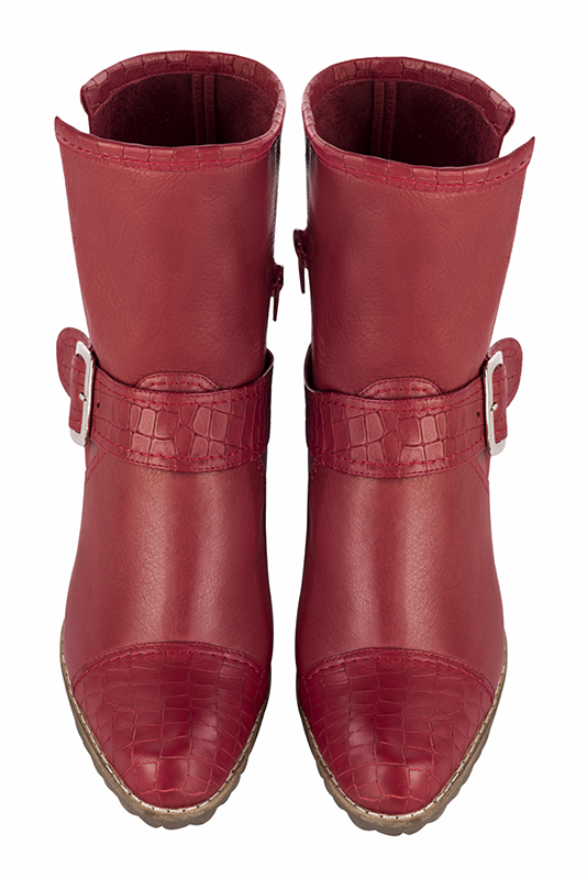 Cardinal red women's ankle boots with buckles on the sides. Round toe. Medium block heels. Top view - Florence KOOIJMAN